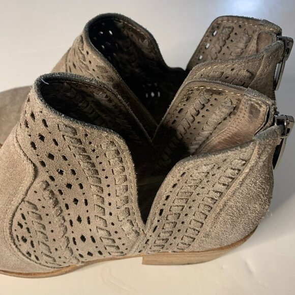 Vince Camuto Prasata Suede Leather Ankle Bootie - Picture 4 of 12